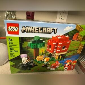 Lego 2 box New Minecraft and city
